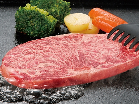 やわらかサーロィンステーキ(国産黒毛和牛の牛脂使用加工肉) 1㎏(約5～7枚)｜テルウェルeすと｜NTTグループ  テルウェル東日本が、各地の名産品を取り揃えたオンラインショップ